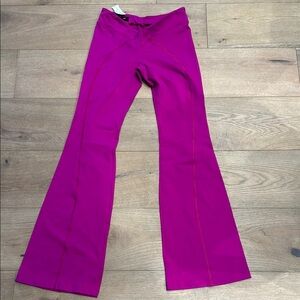 Turn It On - NWT- Vibrant Pink Flared Athletic Pants - Size S - Luxury